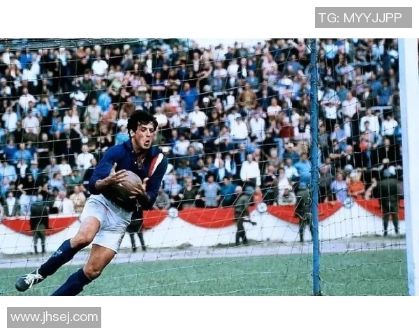 法国99号足球明星的传奇故事与辉煌成就揭秘